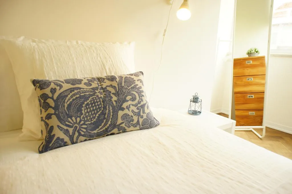 Apartment Ferreira Borges Lisbona