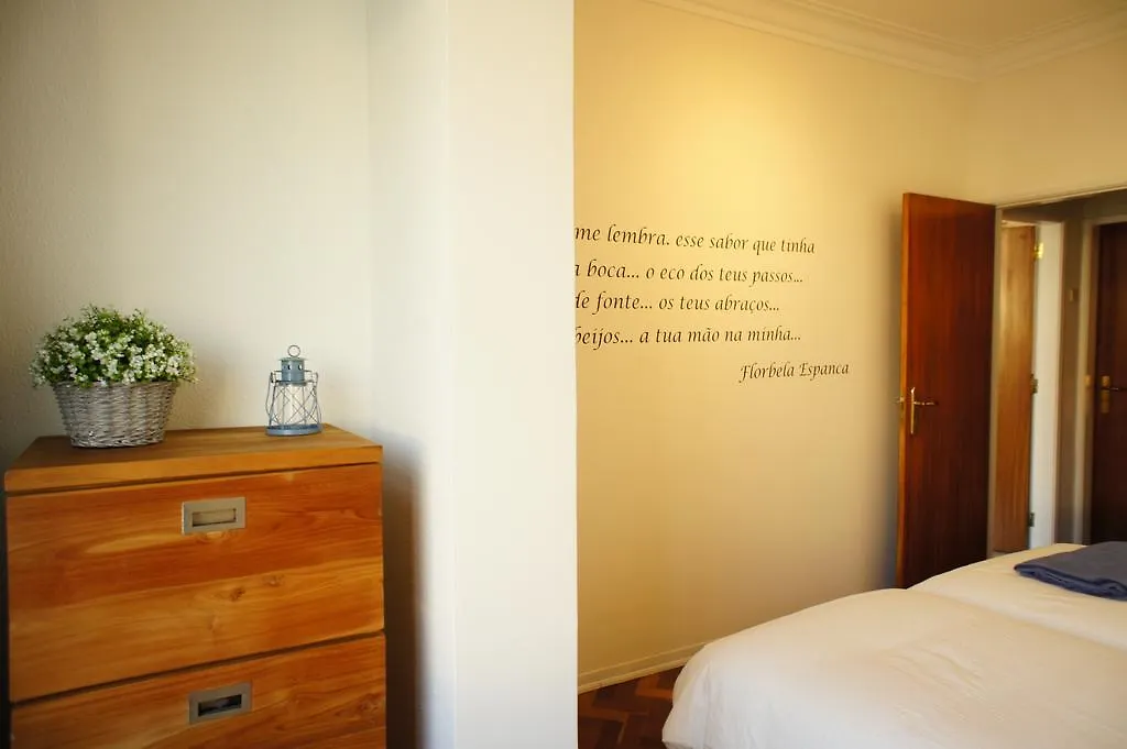 Apartment Ferreira Borges Lisbona